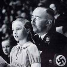 Heinrich Himmler brat svoji dceru všude, kam mohl. Ona ho za to bezmezně milovala