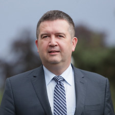 Najde ČSSD zachránce? Strana Jana Hamáčka to před volbami zkouší, jak se dá. Ale zatím to moc nevychází