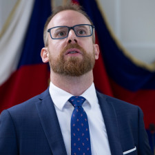 Ondřej Kolář je synem českého diplomata Petra Koláře. V mládí žil v Norsku, Švédsku a Irsku