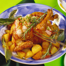 Pečené kuře s jarní nádivkou sklidí určitě úspěch