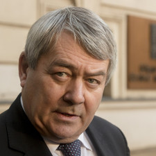 Předseda KSČ Vojtěch Filip mění image a s ním i celá strana. Na co se můžeme těšit?