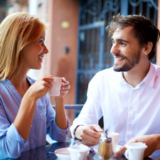 Kdybychom stále mluvili pravdu, narušilo by to naše harmonické vztahy