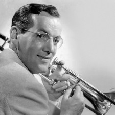 Glenn Miller byl legendou swingové hudby