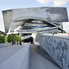 Jeho pozoruhodná realizace pařížské filharmonie