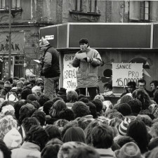 Do menších měst putovaly informace zpočátku složitěji