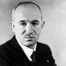 Edvard Beneš abdikoval a odjel do Anglie