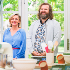 Tereza Bebarová, Míša Landová a Josef Maršálek v pořadu Peče celá země