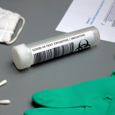 Principem testu je odhalit nakaženého a zároveň neposlat zdravého člověka do karantény