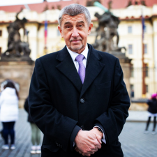 Andrej Babiš hraje s voliči hru na schovávanou. Chce na Hrad, do Strakovky, být opětovně šéfem hnutí ANO, anebo zmizí z politiky úplně?