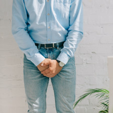 Dysurie může postihnout jak muže, tak i ženy každého věku