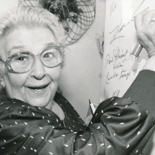 Stella Zázvorková mluvila několika jazyky