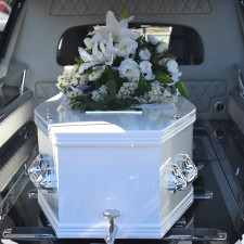 Téměř okamžitě po smrti začíná proces rozkladu. Zpomalit jej může jen nabalzamování těla