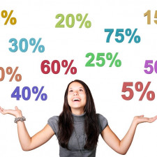 Před nákupem ve slevě je dobré se rozhlédnout i jinde nebo alespoň projít internet. Často jsou slevy jen fiktivní