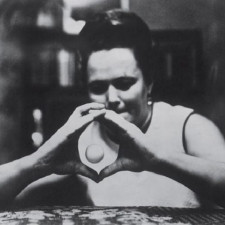 Ninel Kulagina prý dokázala pohybovat předměty jen silou vůle. Prý...