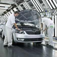 Tisíce automobilů pro ruskou policii? Ještě to není oficiální