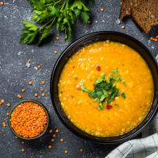 Posílit imunitu vám pomůže mimo jiné i polévka s červenou čočkou