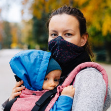 Rodiče tak musí hledat alternativní program a snaží se dětem vynahradit skutečnost, že na "jejich" prázdniny nebudou mít peníze
