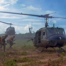 Záběr amerických vojsk ve Vietnamu.