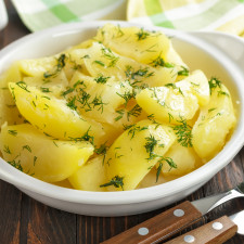 Dožít se vyššího věku vám mohou pomoci mimo jiné také obyčejné brambory