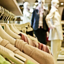 Koukat můžete, ale koupit?