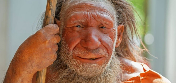 Ke křížení mezi neandertálci a moderními lidmi docházelo mnoho let
