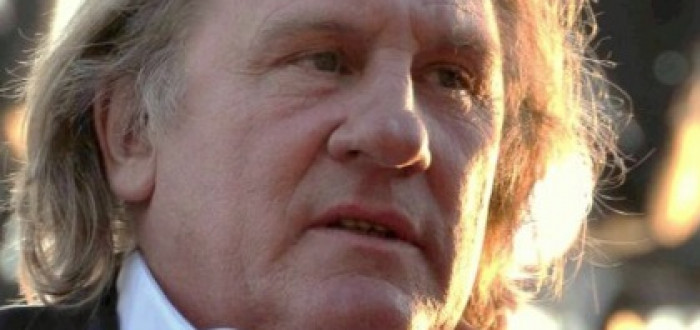 V současnosti Gérard Depardieu čelí řadě obvinění ze sexuálního násilí. Je otázkou, kolik je v tom pravdy a zdali to není více špína a závist